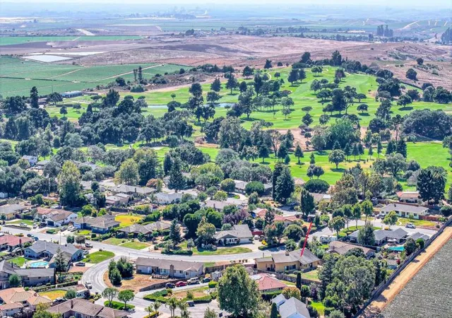 3rd image of 11763 Augusta Dr, Salinas, CA 93906 | MLS# ML82042565