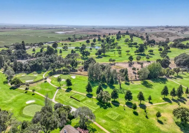 5th image of 11763 Augusta Dr, Salinas, CA 93906 | MLS# ML82042565