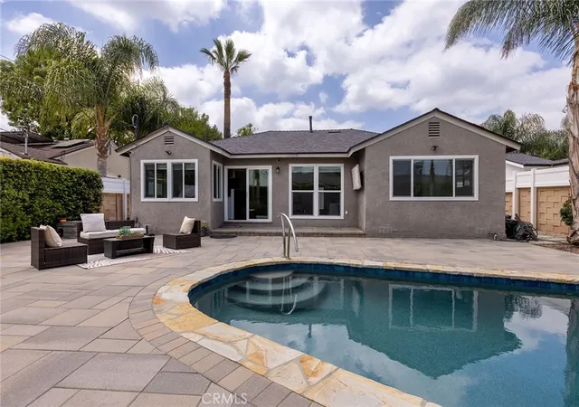 3rd image of 15809 Kingsbury St, Granada Hills, CA 91344 | MLS# DW26078027