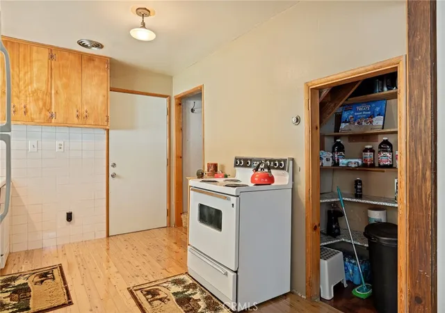 5th image of 33459 Wild Cherry, Green Valley Lake, CA 92341 | MLS# IG26078065