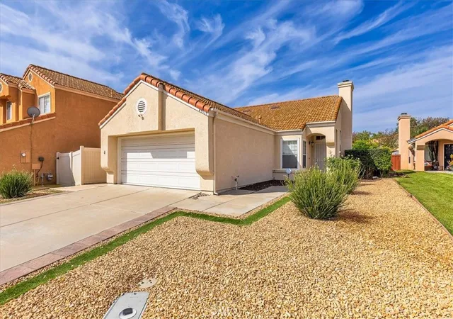 Photo 3 of Single family home for sale at 43115 Corte Landeros, Temecula, CA 92592 | MLS# SW26077533 | Listing updated on 2026-09-25