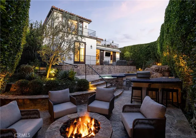 Photo 3 of Single family home for sale at 420 De Sola Ter, Corona Del Mar, CA 92625 | MLS# NP26077079 | Listing updated on 2026-10-06