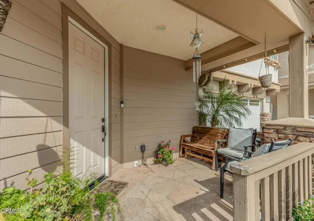 3rd image of 922 Hinckley Ln, Fillmore, CA 93015 | MLS# V1-35749