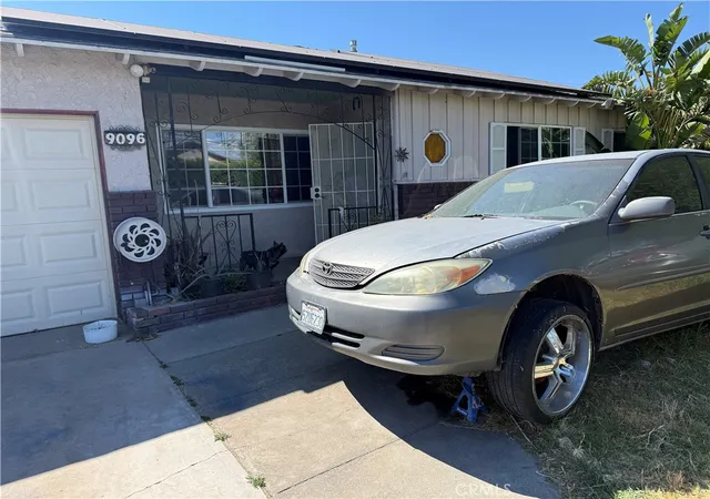 Homes for sale in Fontana, CA | 9096 Elm, Fontana, CA 92335 | MLS# IG26078357