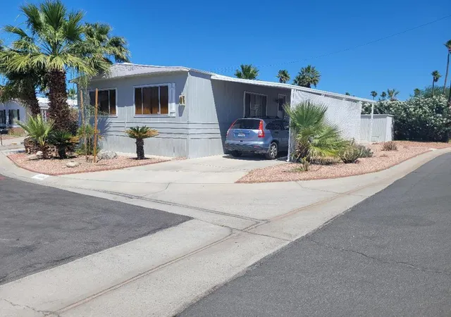 Photo 4 of Manufactured home for sale at 73280 Olympia Pl, Thousand Palms, CA 92276 | MLS# 219146266DA | Listing updated on 2026-04-13