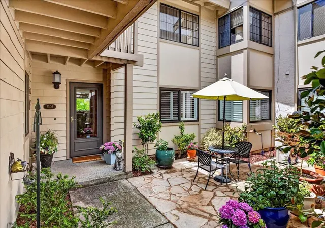 Photo 2 of Condo for sale at 7305 Via Granja, San Jose, CA 95135 | MLS# ML82042190 | Listing updated on 2026-10-01