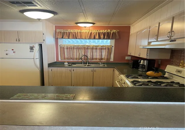 2nd image of 3800 Bradford #210, La Verne, CA 91750 | MLS# CV26078398