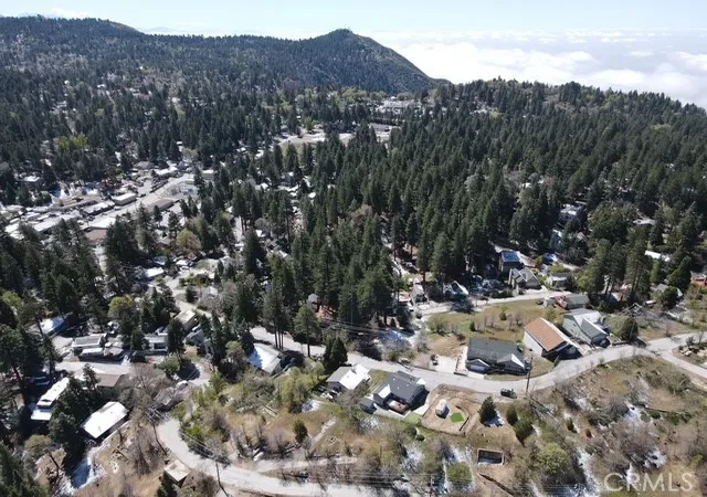 6th image of 31912 Encina, Running Springs, CA 92382 | MLS# HD26078435