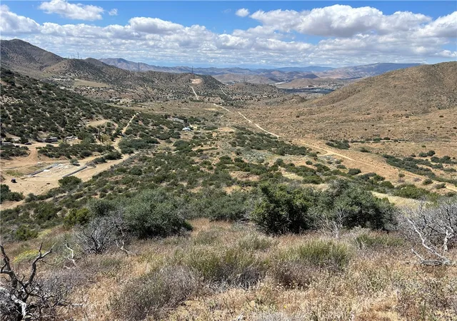 2nd image of 0 Vac/alluvium Wy (drt)/vic Rosenl, Castaic, CA 91384 | MLS# CV26076703