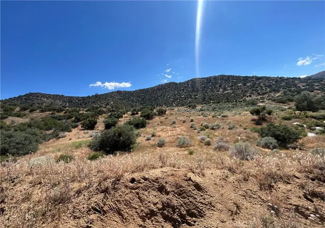3rd image of 0 Vac/alluvium Wy (drt)/vic Rosenl, Castaic, CA 91384 | MLS# CV26076703