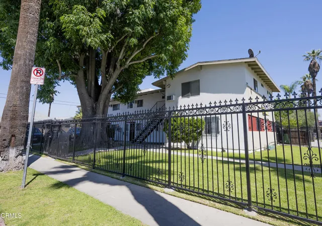 Photo 3 of House for sale at 3620 S Budlong Ave, Los Angeles, CA 90007 | MLS# P1-26637 | Listing updated on 2026-04-12