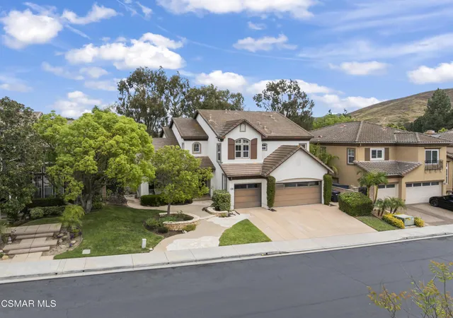 Photo 2 of Single family home for sale at 348 Hl Valley Ct, Simi Valley, CA 93065 | MLS# 226001683 | Listing updated on 2026-10-04
