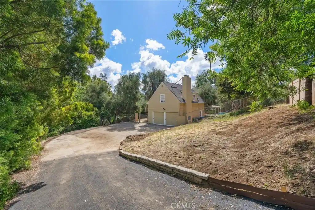 Photo 1 of Land for sale at 4874 Palo Dr, Tarzana, CA 91356 | MLS# SR26062276 | Listing updated on 2026-07-31