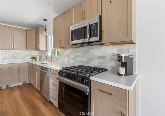 4th image of 131 Laburnum Ln #29, Fountain Valley, CA 92708 | MLS# IG26078499