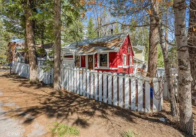 Homes for sale in Big Bear Lake, CA | 42596 Willow, Big Bear Lake, CA 92315 | MLS# IG26078654