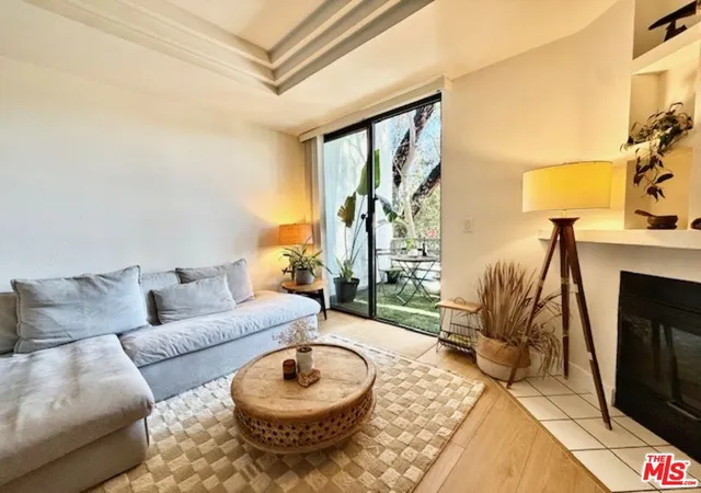 1st image of 2500 Abbot Kinney Blvd #6, Venice, CA 90291 | MLS# 26706983