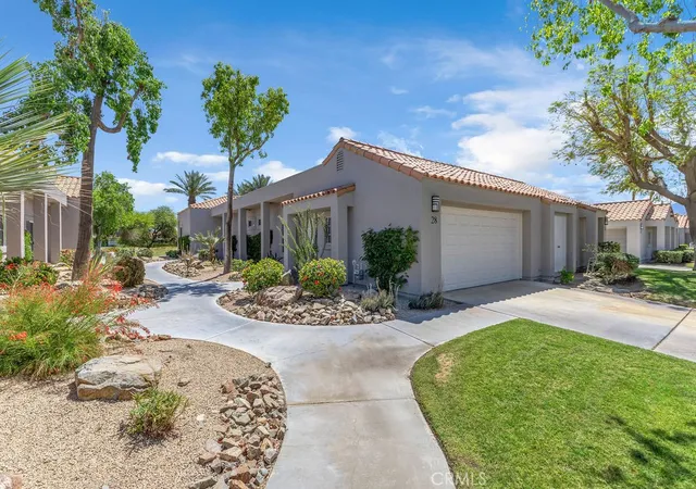 Photo 3 of Condo for sale at 28 Oak Tree, Rancho Mirage, CA 92270 | MLS# OC26074735 | Listing updated on 2026-10-06