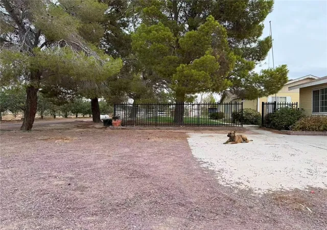 Photo 3 of Manufactured home for sale at 33979 Fremont Rd, Newberry Springs, CA 92365 | MLS# WS26078856 | Listing updated on 2026-05-07