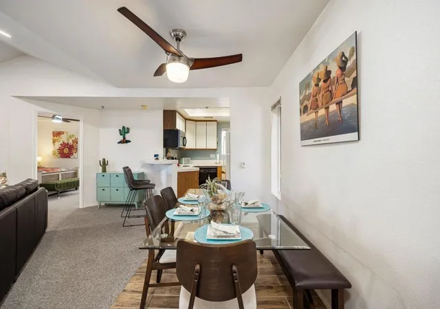 Listing Photo 5 - Condo for sale in building located at 2700 Lawrence Crossley Rd, Palm Springs, CA 92264 - Unit #22