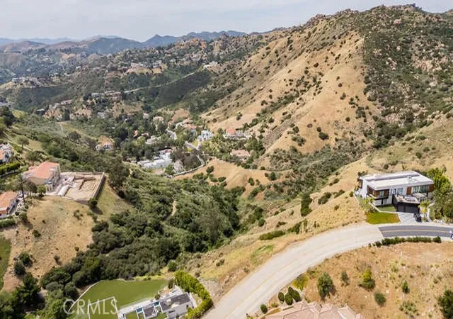 3rd image of 15 Wrangler Ln, Bell Canyon, CA 91307 | MLS# SR26078899