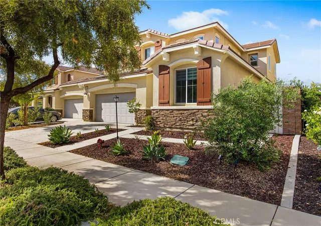 4th image of 26130 Plumcot Dr, Corona, CA 92883 | MLS# IG26074322