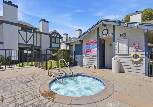 Homes for sale in Reseda, CA | 19231 Sherman Wy #1, Reseda, CA 91335 | MLS# SR26078585