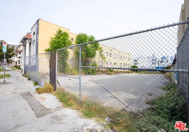 6th image of 744 S Carondelet St, Los Angeles, CA 90057 | MLS# 26698779