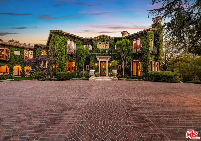 3rd image of 1550 Amalfi Dr, Pacific Palisades, CA 90272 | MLS# 26710489