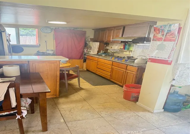 Photo 3 of Single family home for sale at 122 E Park, Ontario, CA 91761 | MLS# WS26079029 | Listing updated on 2026-04-27