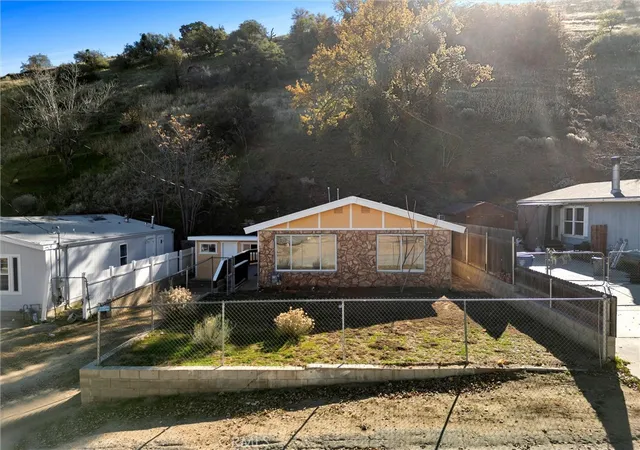 Single family home for sale at 508 South Dr, Lebec, CA 93243 | MLS# SR26079036