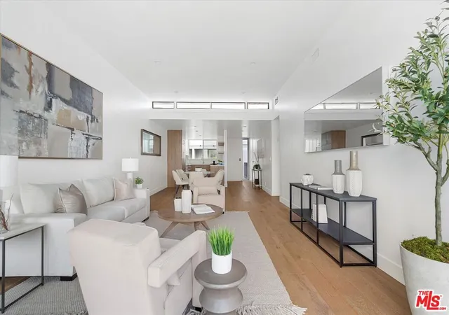3rd image of 16601 Marquez Ave #302, Pacific Palisades, CA 90272 | MLS# 26708837