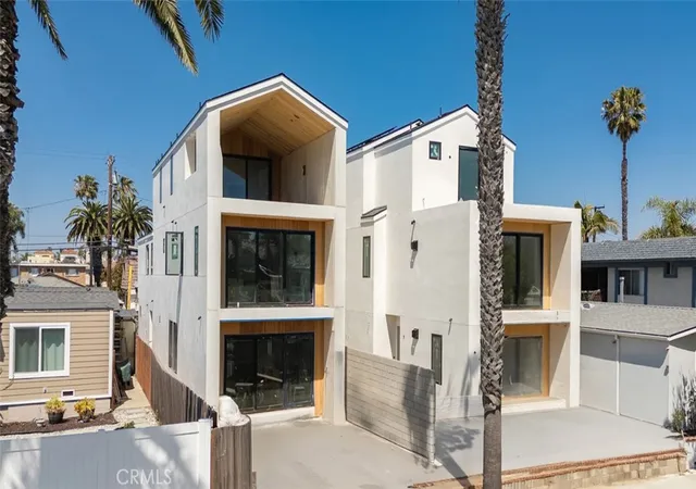 Homes for sale in Huntington Beach, CA | 305 14Th St, Huntington Beach, CA 92648 | MLS# OC26079049