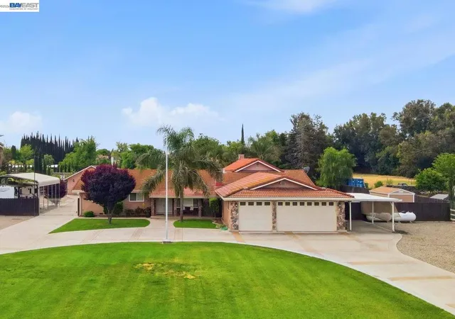 Homes for sale in Tracy, CA | 11378 Mountain View Rd, Tracy, CA 95376 | MLS# 41130716