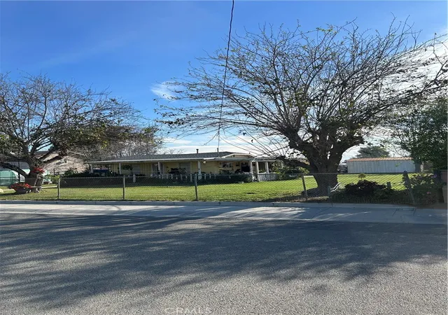 Photo 2 of Sale Pending at 5506 Troth St, Jurupa Valley, CA 91752 | MLS# PW26079188 | Listing updated on 2026-10-07