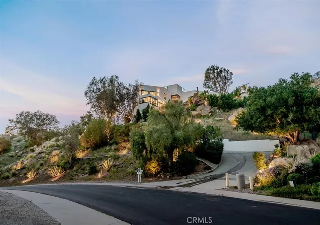 4th image of 6 Colt, Bell Canyon, CA 91307 | MLS# SR26066333