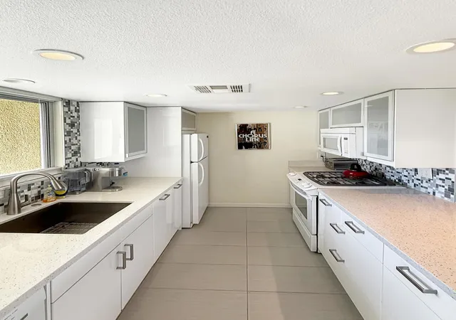 5th image of 1881 S Araby Dr #16, Palm Springs, CA 92264 | MLS# 219146324PS