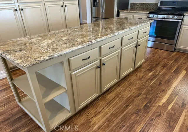 Photo 3 of Single family home for sale at 30296 Mondavi Cir, Murrieta, CA 92563 | MLS# SW26074738 | Listing updated on 2026-10-03