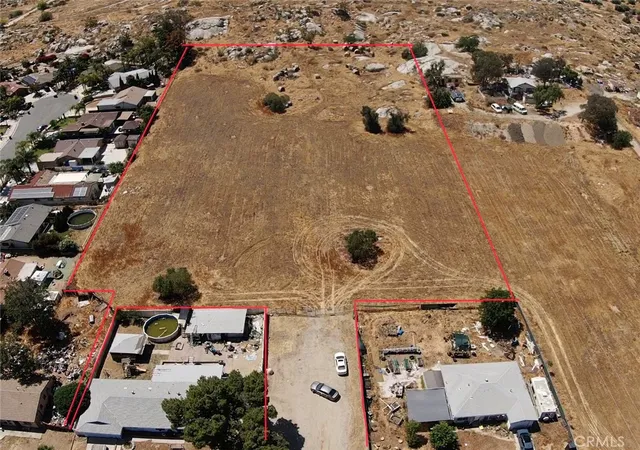 1st image of 0 Park Ave, Perris, CA 92570 | MLS# IV26079304