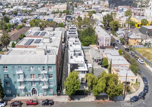 5th image of 1035 N Serrano, Los Angeles, CA 90029 | MLS# SR26079227