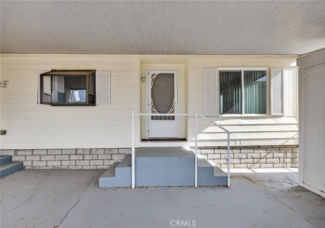 Photo 4 of Sale Pending at 33183 Laura, Thousand Palms, CA 92276 | MLS# SW26075742 | Listing updated on 2026-06-27