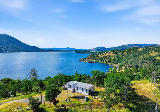 Homes for sale in Clearlake, CA | 2950 Mira Vista Ln, Clearlake, CA 95422 | MLS# LC26079340