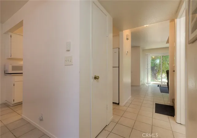 Listing Photo 4 - Condo for sale in building located at 2883 Pennyroyal Dr, Chico, CA 95928