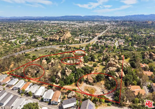 2nd image of 22001 Santa Susana Pass Rd, Chatsworth, CA 91311 | MLS# 26699453