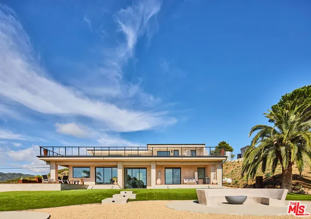 1st image of 2543 S Foose Rd, Malibu, CA 90265 | MLS# 26709489