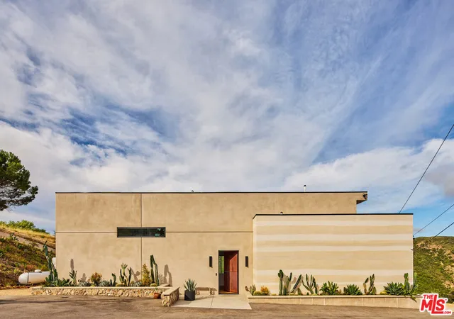 2nd image of 2543 S Foose Rd, Malibu, CA 90265 | MLS# 26709489