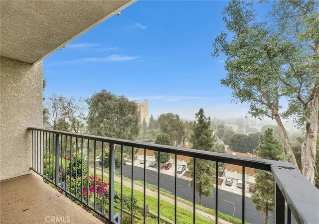 Homes for sale in Laguna Woods, CA | 3335 Punta Alta, Laguna Woods, CA 92637 | Houzeo