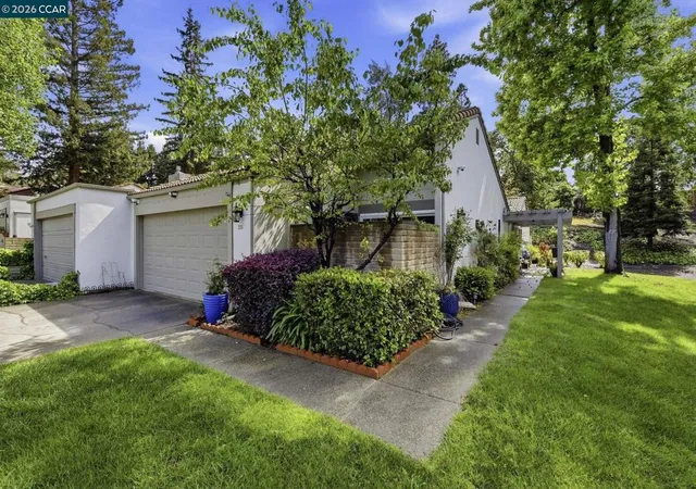 Photo 3 of Townhouse for sale at 335 Tampico, Walnut Creek, CA 94598 | MLS# 41130752 | Listing updated on 2026-09-21