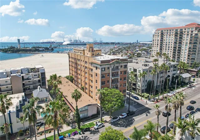Homes for sale in Long Beach, CA | 1030 E Ocean Blvd, Long Beach, CA 90802 | Houzeo