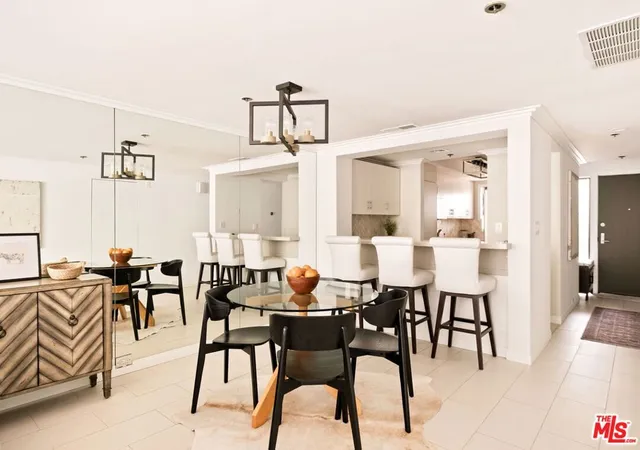 Homes for sale in Santa Monica, CA | 2940 Neilson Wy #103, Santa Monica, CA 90405 | MLS# 26701935