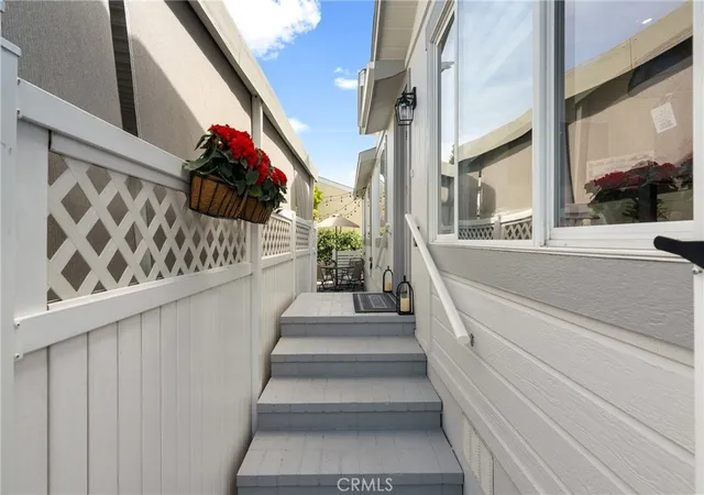 Photo 3 of Manufactured home for sale at 268 Revere Way, Newport Beach, CA 92660 | MLS# OC26079504 | Listing updated on 2026-10-03
